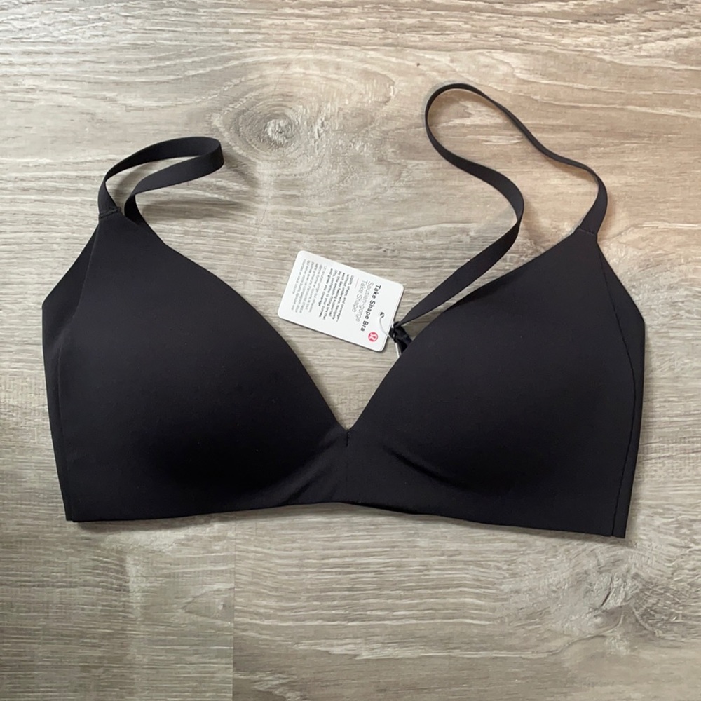 Brand new Lululemon take shape bra